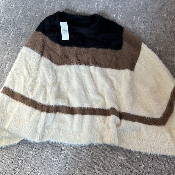 ANN TAYLOR Cozy Colorblock Poncho Sz XS/S $149 NWT - Picture 2 of 5